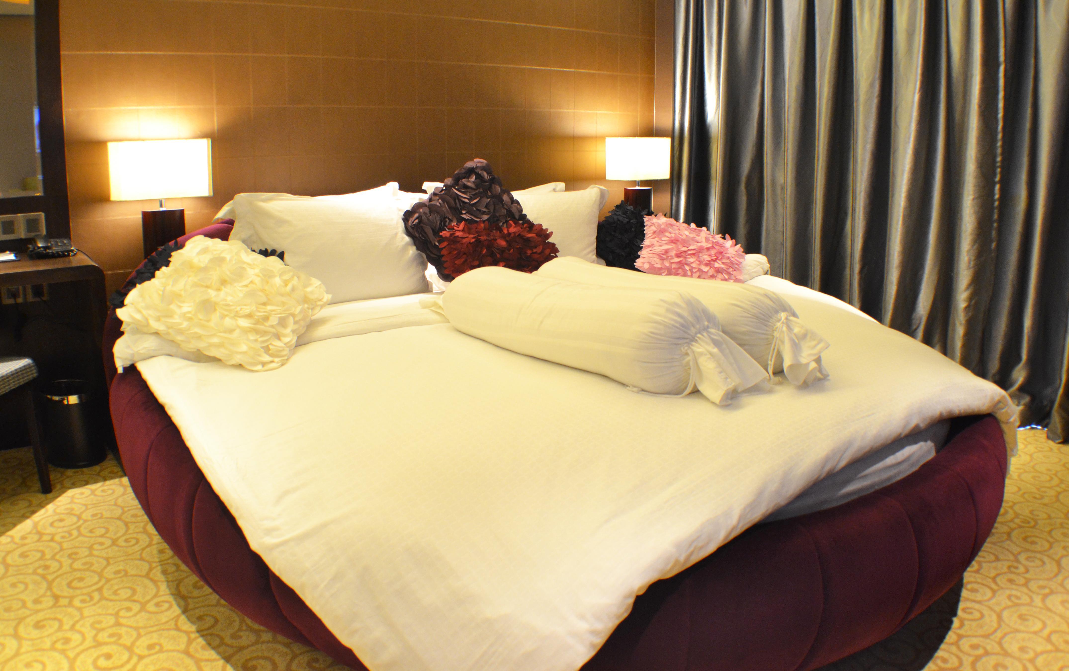فندق ومنتجع كيه.إس.إل جوهر بهرو المظهر الخارجي الصورة A guest room at the hotel