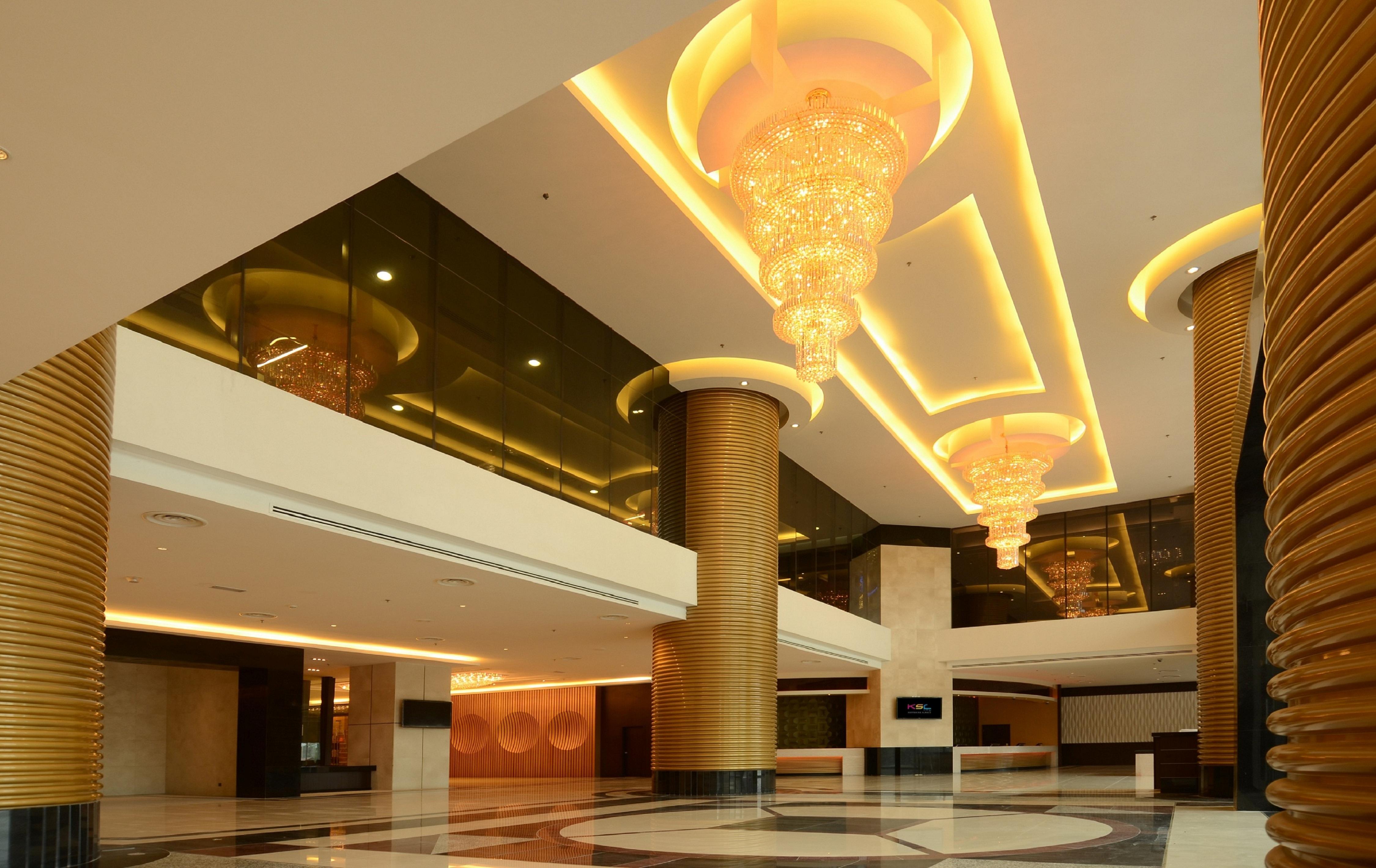 فندق ومنتجع كيه.إس.إل جوهر بهرو المظهر الخارجي الصورة The hotel lobby