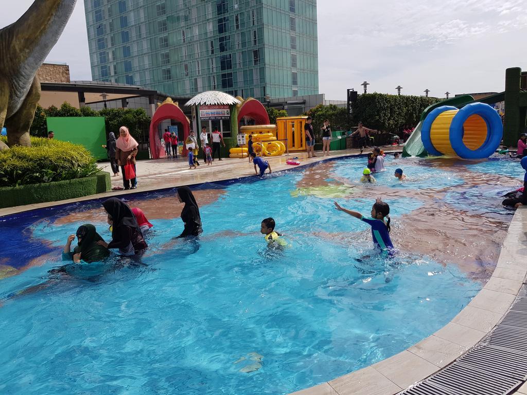 فندق ومنتجع كيه.إس.إل جوهر بهرو المظهر الخارجي الصورة Swimming pool